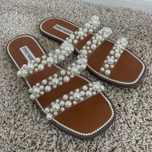 Steve Madden pearl sandal, size 10
